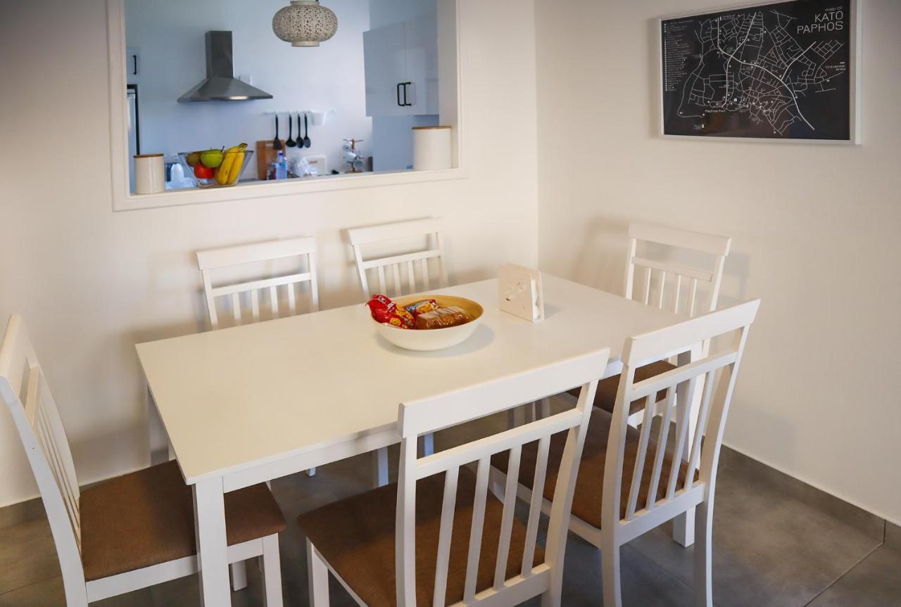 Alex'S Vacation Suite - 100M From The Beach - 6 Guests Paphos Exterior foto